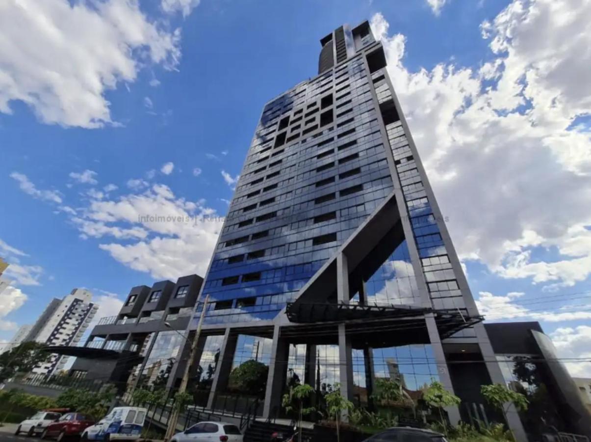 Estudio Moderno E Elegante No Vertigo